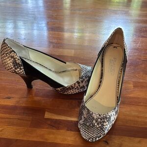 Franco Sarto Black and Cream Snakeskin Heels